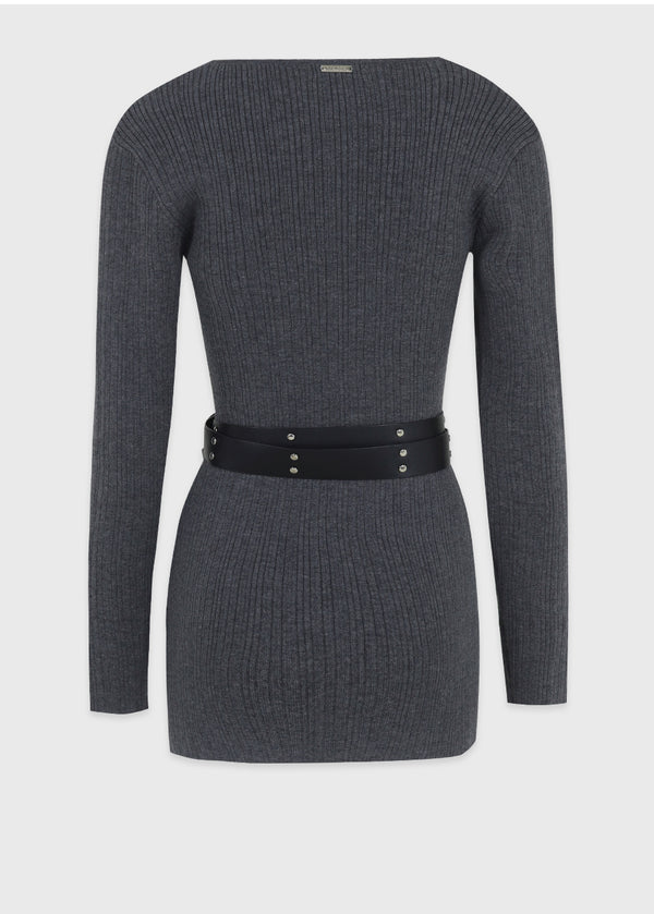 Grady V-Neck Knit-Belt Setup