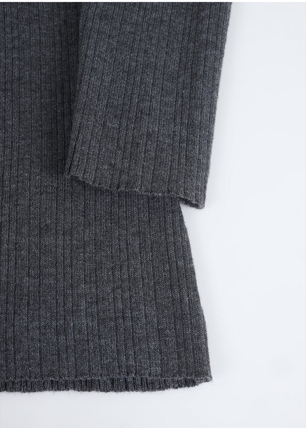 Grady V-Neck Knit-Belt Setup