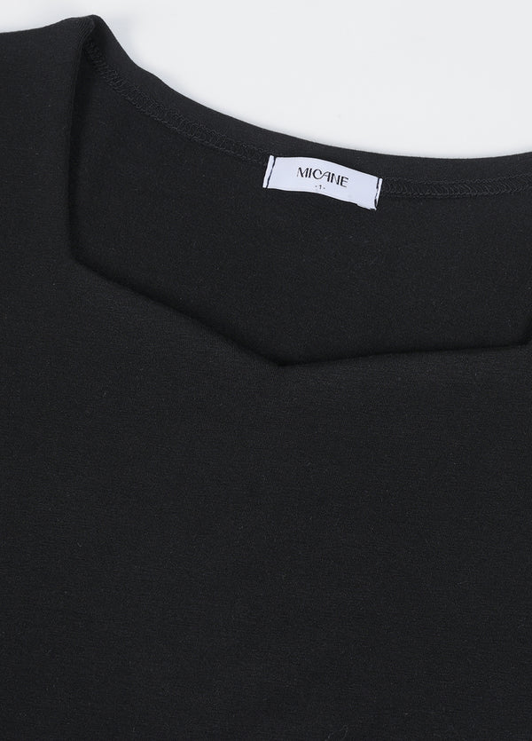 Lily Heart neck Tee